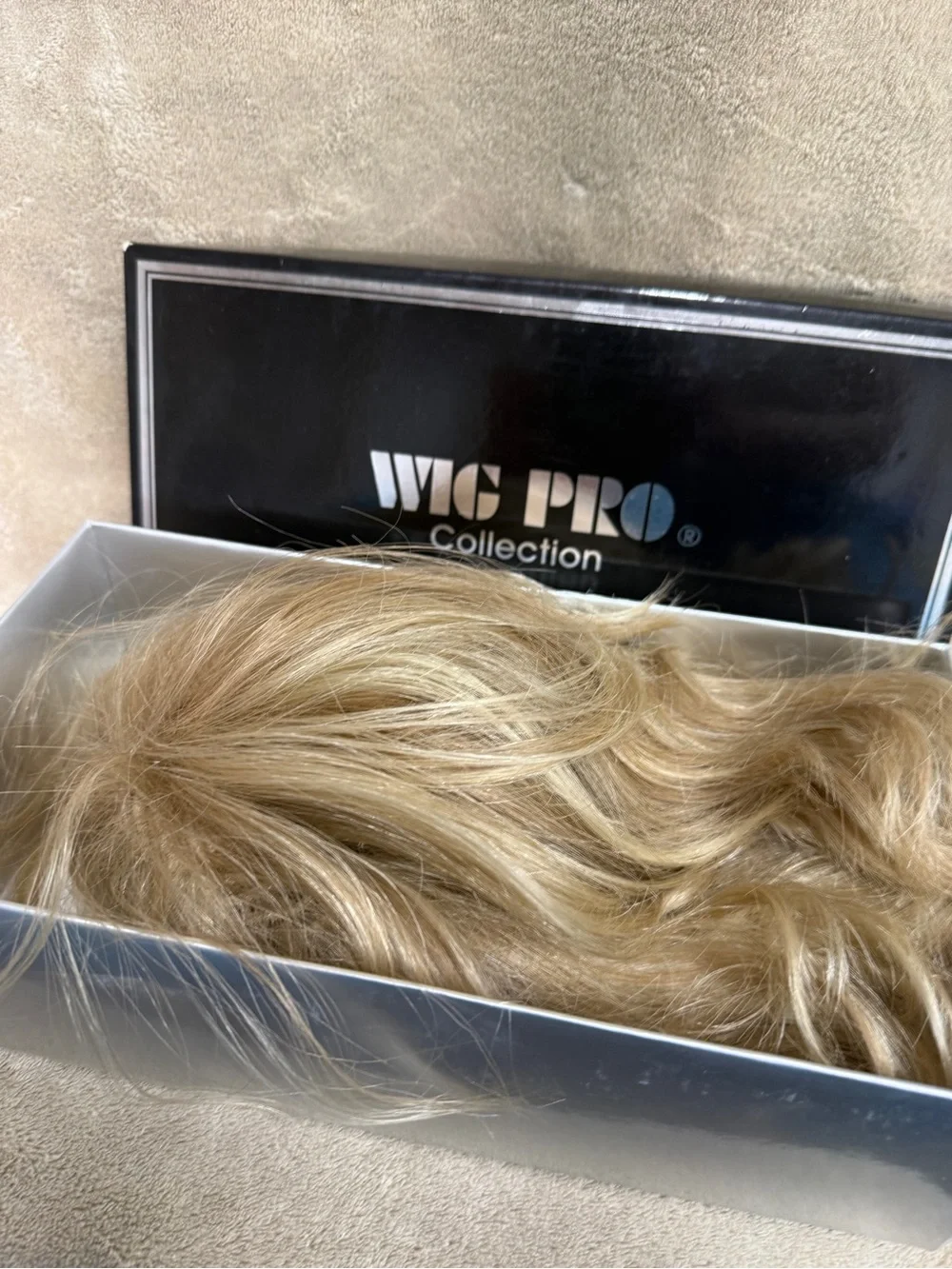 Wig pro LIANA wig average size synthetic basic cap sandy blonde